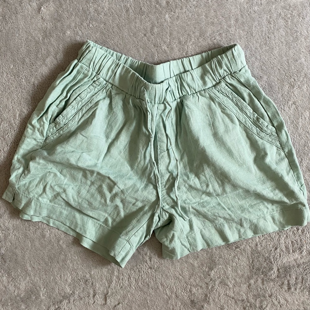 Mint Green Women's Linen Blend Shorts